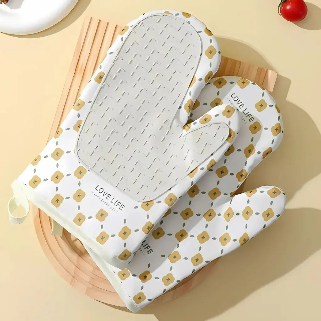 Hannah Oven Mitts – Heat Resistant Cotton & Silicone Gloves