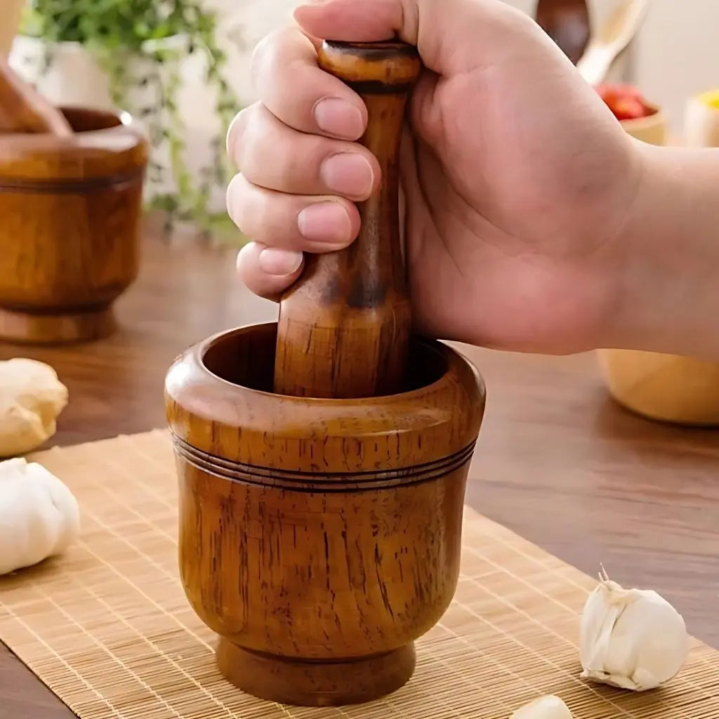 Marcus Wooden Garlic Grinder – Manual Mortar & Pestle Set