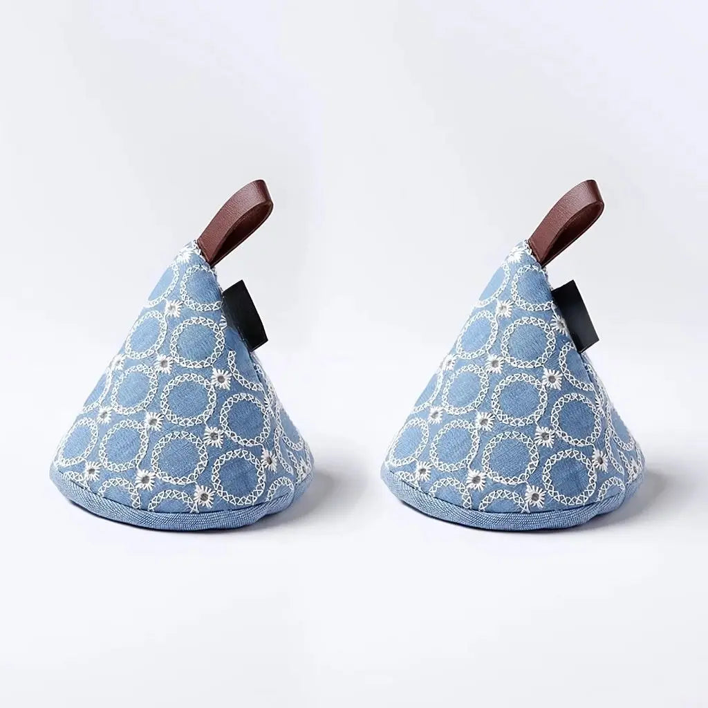 Nora Nordic Cone Oven Mitts – Quilted Heat-Resistant Set