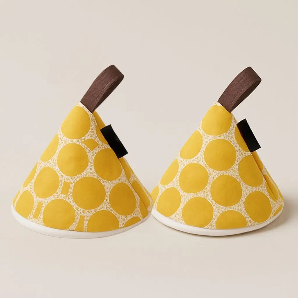 Nora Nordic Cone Oven Mitts – Quilted Heat-Resistant Set